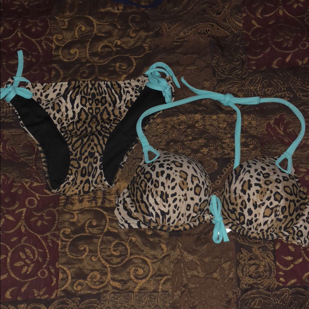 Victoria’s Secret cheetah print bikini